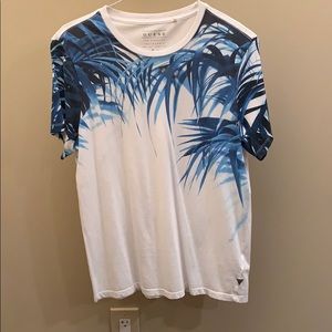 Guess T-shirt